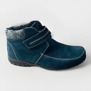 Propet Delaney Suede Ankle Boots Women’s 11 2E Hook & Loop Strap Casual Comfort